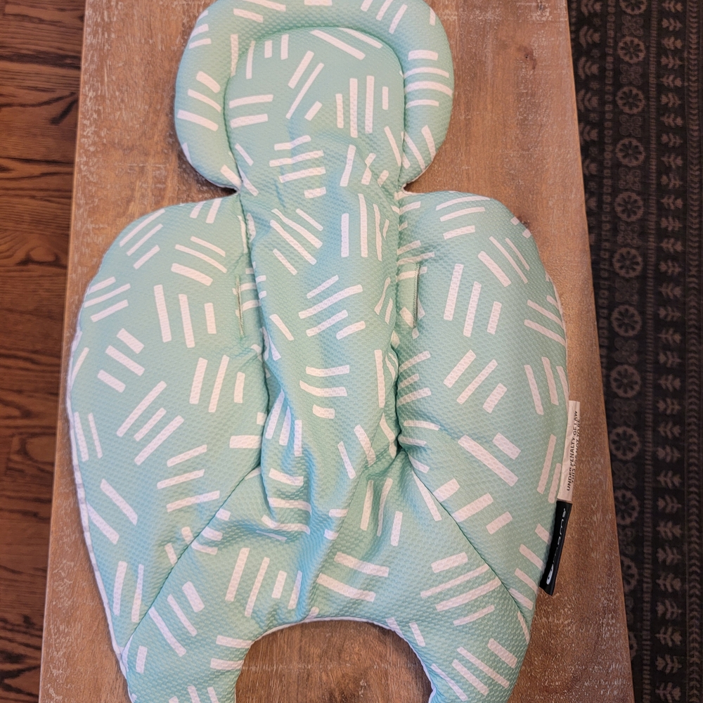 NWOT 4moms Mamaroo Swing Infant Insert